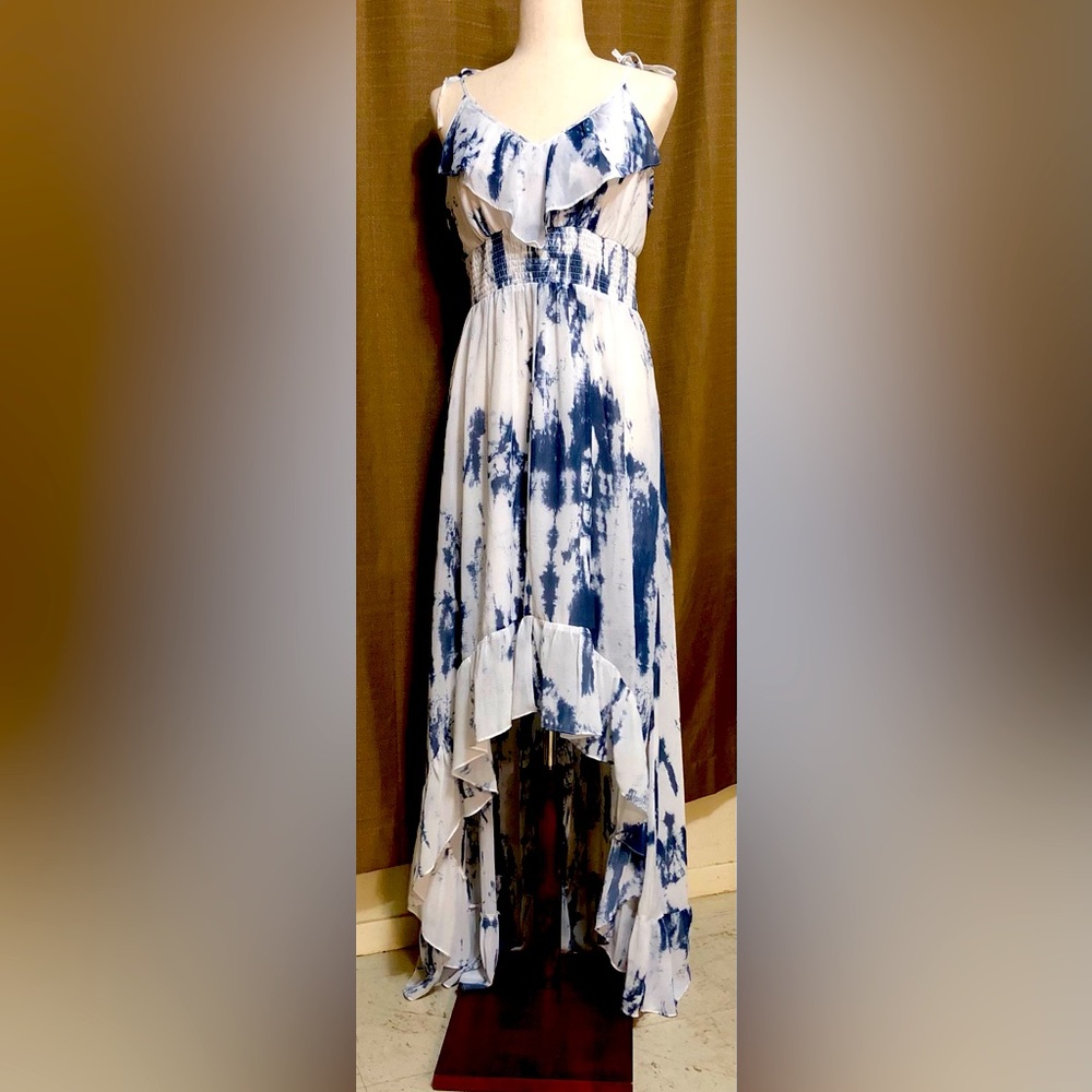 GUESS LONG DRESS SIZE (L)